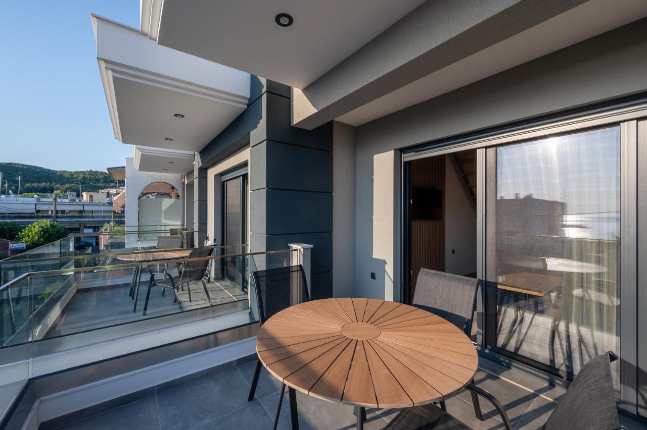 Nea Iraklitsa Blue Wave Luxury Suites מראה חיצוני תמונה